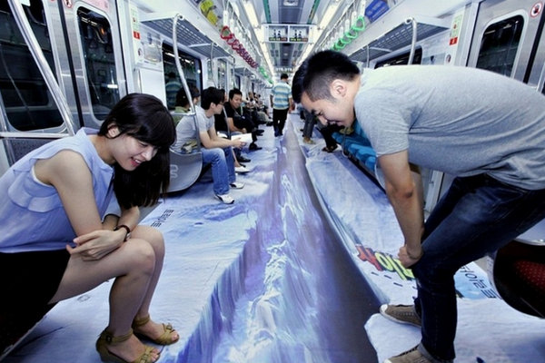 地鐵創意廣告圖 地鐵創意廣告圖