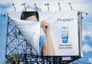 大牌廣告就是不守規矩!你能拿我咋樣!