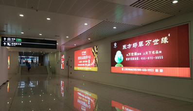 負一層通道墻面燈箱廣告 負一層通道墻面燈箱廣告