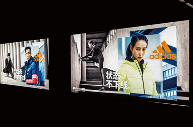 1、2、10號線12封燈箱廣告 1、2、10號線12封燈箱廣告