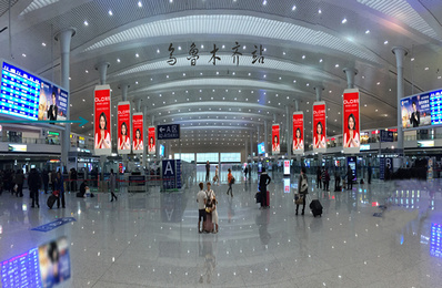 高架候車層?xùn)|西兩側(cè)立柱三棱包柱燈箱廣告 高架候車層?xùn)|西兩側(cè)立柱三棱包柱燈箱廣告