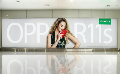 T3出發通道墻體燈箱廣告