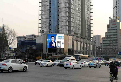 濟(jì)南東泰凱悅中心LED屏廣告 濟(jì)南東泰凱悅中心LED屏廣告