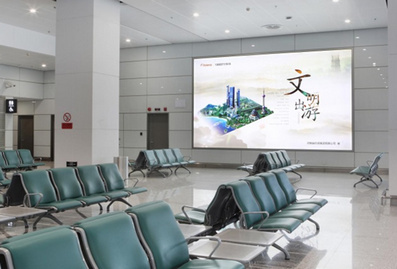 GTC負一層大巴候車廳墻面燈箱廣告 GTC負一層大巴候車廳墻面燈箱廣告