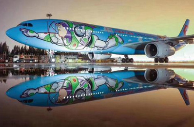 東方航空飛機(jī)噴涂廣告