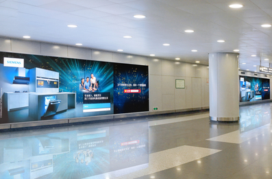 T2國際出發大廳墻面燈箱廣告 T2國際出發大廳墻面燈箱廣告