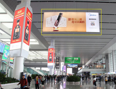 合肥南站出發層雙面吊牌燈箱廣告