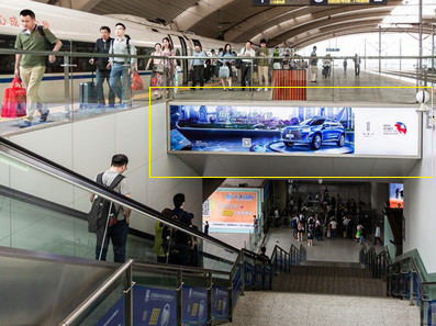 常州北站站臺層楣頭燈箱廣告 常州北站站臺層楣頭燈箱廣告