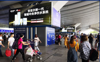 深圳高鐵站包柱燈箱廣告有哪些優勢?