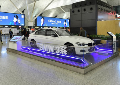 沈陽機場國內出發安檢口前實物展位廣告