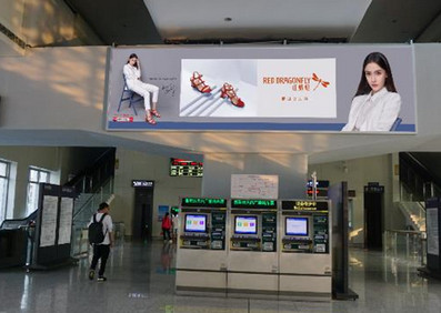 大旺站售票廳墻面燈箱廣告 大旺站售票廳墻面燈箱廣告