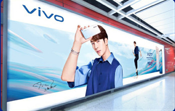 廣州地鐵超級燈箱廣告媒體有什么優勢