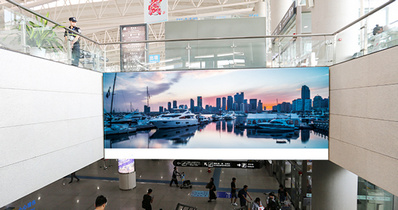 青島機場國際出發區燈箱廣告