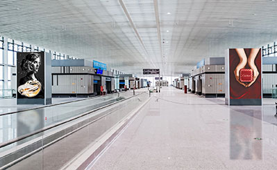 3層國際出發(fā)指廊燈箱 3層國際出發(fā)指廊燈箱