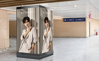 國際到達(dá)通廊燈箱 國際到達(dá)通廊燈箱