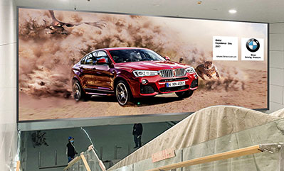 通往行李廳梯眉燈箱 通往行李廳梯眉燈箱