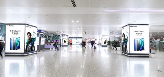 成都機場國內出發安檢口包柱燈箱