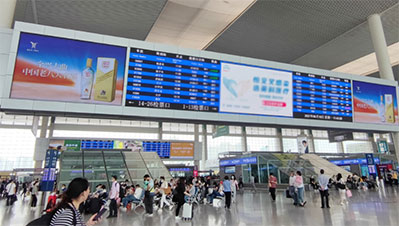 成都東站候車大廳動感燈箱廣告 成都東站候車大廳動感燈箱廣告