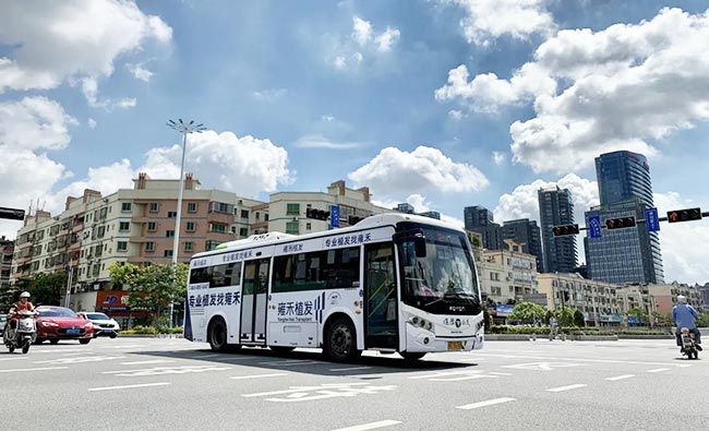 佛山公交車廣告助力雍禾植發打開本地市場