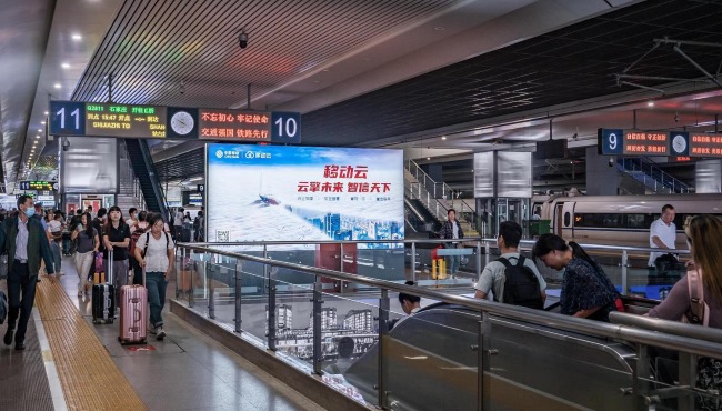 上海虹橋火車站燈箱站臺層廣告牌投放優勢，上海虹橋高鐵廣告價格