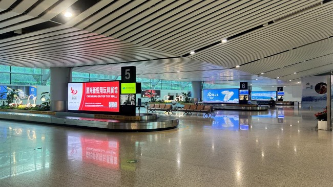 潮汕機場到達大廳行李轉盤燈箱廣告牌投放，揭陽潮汕機場廣告價格
