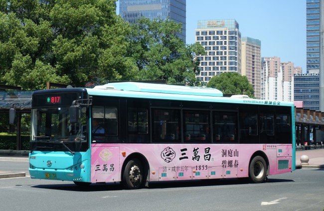 蘇州公交車巴士車身廣告茶葉投放案例，蘇州公交外車身貼廣告價格