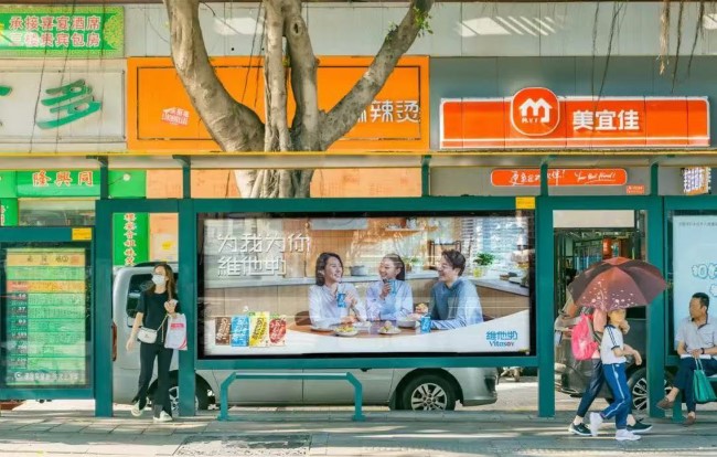 廣州巴士站臺燈箱廣告投放，廣州公交候車亭廣告價格