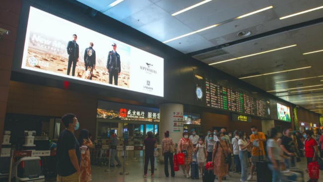 沈陽桃仙機場到達出口上方LED廣告投放，沈陽機場大屏廣告價格