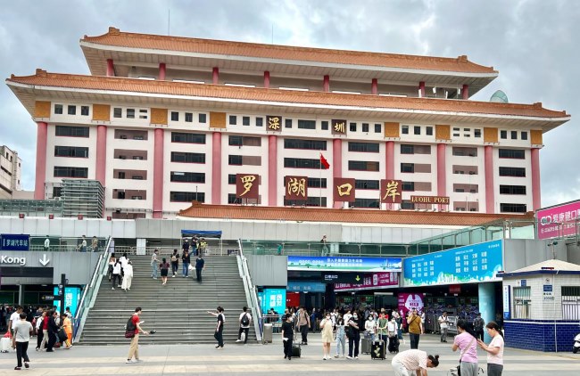 羅湖口岸有哪些廣告位？怎么選擇性價比高的媒體投放？