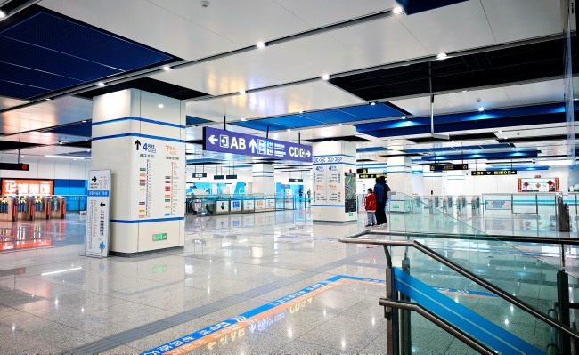 鄭州地鐵站臺播音導向廣告價格，鄭州地鐵車廂語音廣告投放