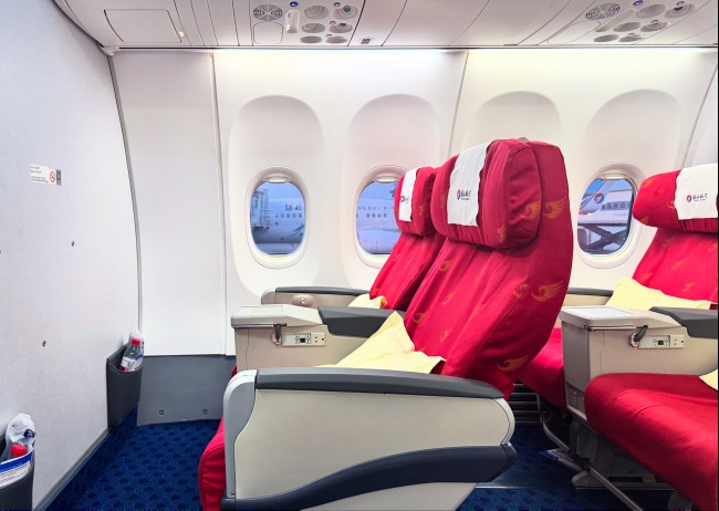 河北航空機艙頭枕巾廣告投放，河北航空飛機客艙廣告價格