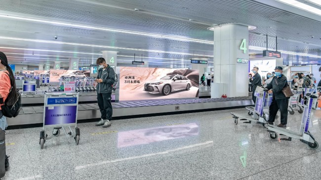 石家莊正定機場行李轉盤LED廣告投放，石家莊機場大屏廣告價格