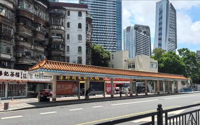 珠海公交站臺大牌廣告投放，珠海巴士候車亭廣告價格