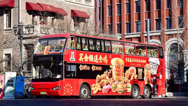 天津雙層觀光車身外車貼巴士廣告投放，天津公交車廣告價格