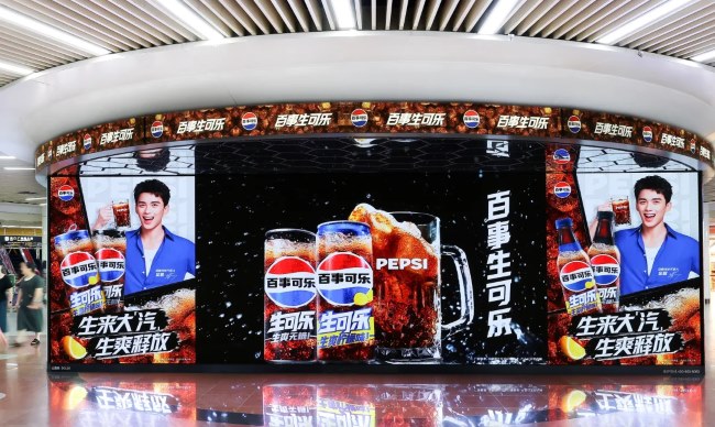 廣州公園前地鐵站中央換乘環形LED廣告，廣州地鐵大屏廣告價格