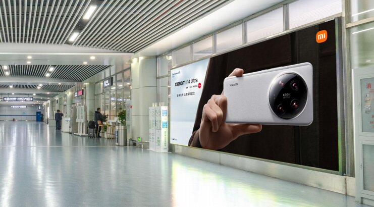 第一戶外傳媒-長沙黃花機場-T1到達行李廳雙面墻面燈箱