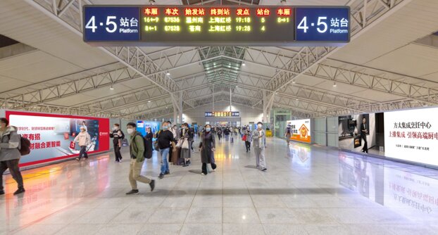 第一戶外傳媒-溫州南站出發廊橋燈箱 第一戶外傳媒-溫州南站出發廊橋燈箱