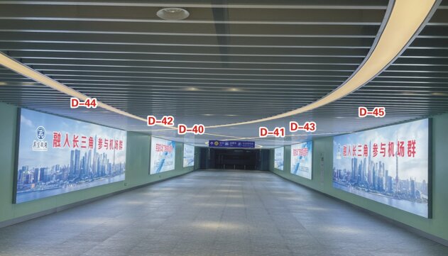 第一戶外傳媒-蕪湖蕪宣機(jī)場(chǎng)-停車(chē)場(chǎng)通道左右兩側(cè)燈箱 