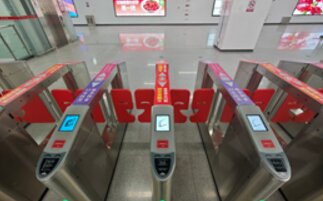 第一戶外傳媒-南通地鐵閘機貼