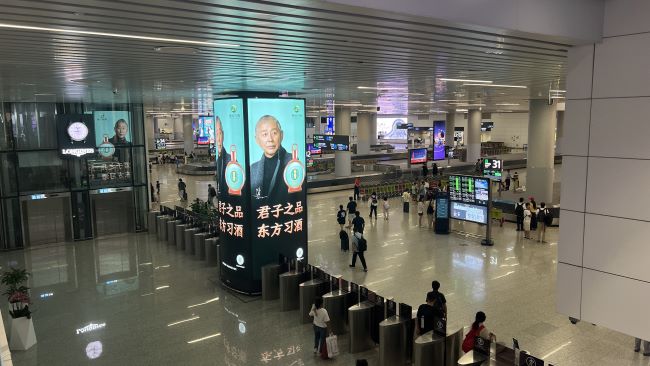 廣州白云機場行李大廳中央包柱投放，廣州機場大屏廣告價格