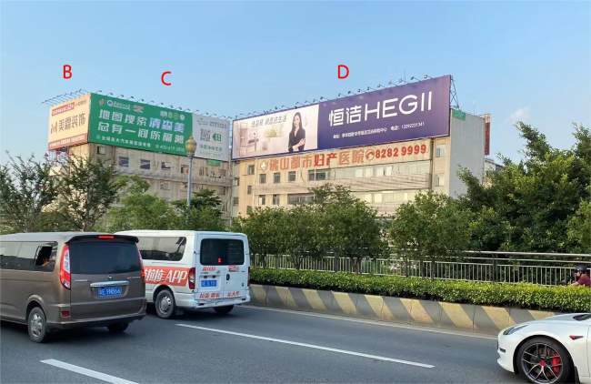 佛山大橋樓頂大牌廣告：城北門戶的流量高地優勢