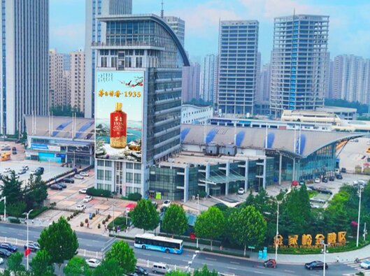 第一戶外傳媒-青島嶗山汽車東站LED屏 第一戶外傳媒-青島嶗山汽車東站LED屏