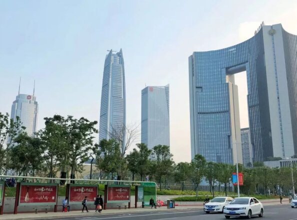 東莞戶外廣告殺手锏-公交候車亭廣告，東莞公交候車亭廣告投放的技術性淺析