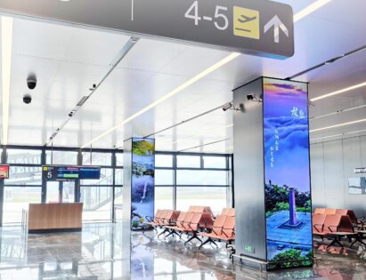 第一戶外傳媒麗水機場候機廳立柱燈箱廣告