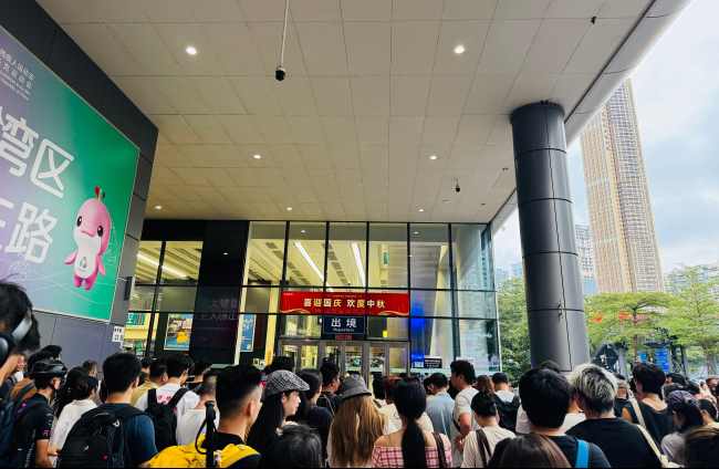 口岸戶外大牌廣告