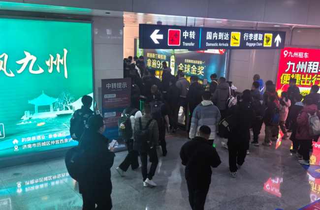 濟南機場一層國內到達雙通道燈箱套裝投放策略