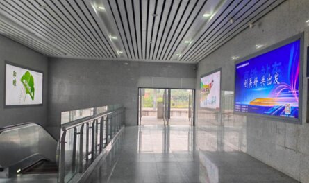 第一戶外傳媒-新化南站-出站廳燈箱 第一戶外傳媒-新化南站-出站廳燈箱