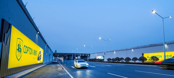 第一戶外傳媒-青島膠東機(jī)場金航路進(jìn)出機(jī)場下穿通道燈箱 第一戶外傳媒-青島膠東機(jī)場金航路進(jìn)出機(jī)場下穿通道燈箱