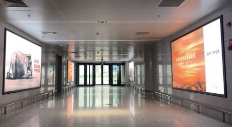 第一戶外傳媒-南通興東機場一樓行李大廳遠機位通道燈箱