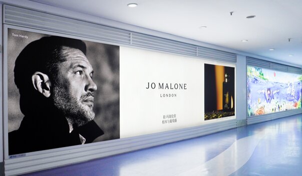 第一戶外傳媒-三亞鳳凰機場T1國內到達行李廳出口墻體燈箱